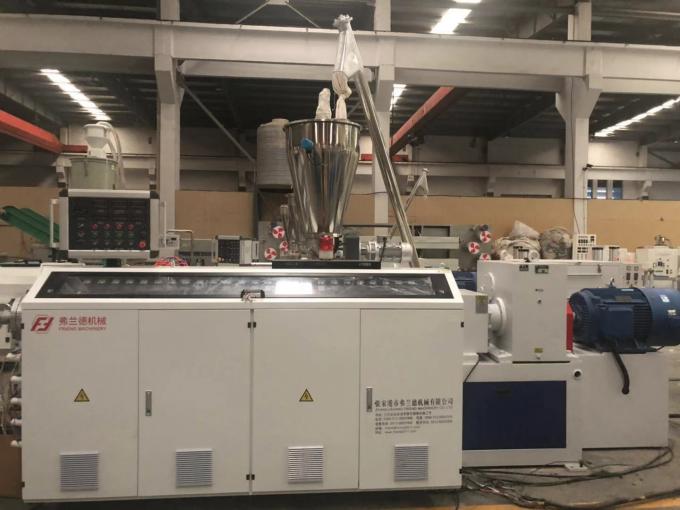 1100mm ASA Plastic Profile Production Line quantitative Fütterung 0