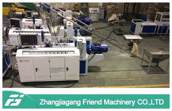 Ein guter Preis. Wpc-Profil-Maschinen-Extruder TUV-hoher Temperatur zusammengesetzter Online