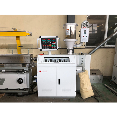 Ein guter Preis. Einzel- Drucker-Faden-Maschine der Schrauben-15kw 3D Online