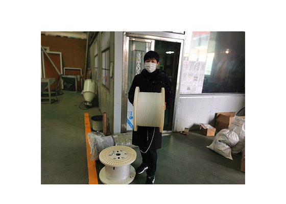 Ein guter Preis. PET Nasen-Brücken-Stange 21kg/h-Plastikextruder-Maschine Online