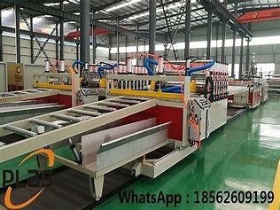 Good price CER-PVC keine Brett-Breite der Deformations-WPC pulverisieren des Extruder-1240mm Online