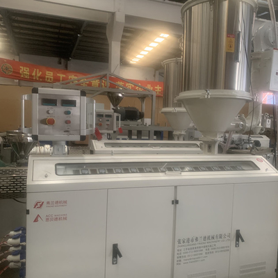 Ein guter Preis. Vollautomatische PET 100kg/H Kunststoffrohr-Maschine mit ABB-Inverter Online
