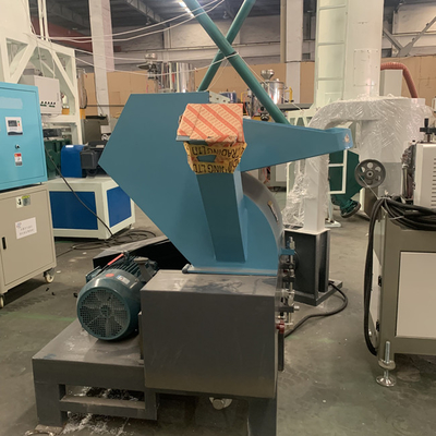 Ein guter Preis. 10mm Wandstärke PVC-Zerkleinerungsmaschinen-Maschine 1300kg/H lärmarm Online