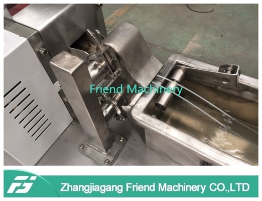 Ein guter Preis. Einzelne Schraube 100kg/H gab PVC Pelletisierungs-Maschinen-Extruder aus Online