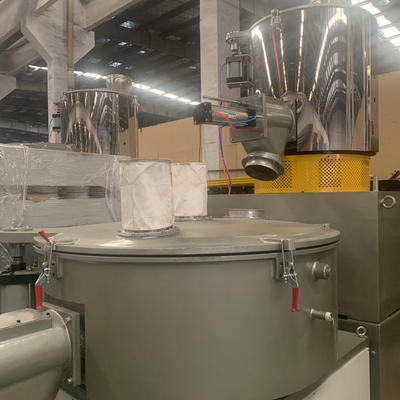 Ein guter Preis. Heizung, welche die vertikale Kapazität der PVC-Mischer-Maschine 200kg/h abkühlt Online