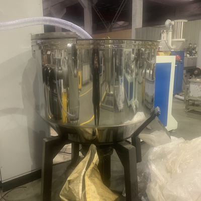 Ein guter Preis. Mischer-Plastikmaschine 500kg/H SUS304 zusammensetzende Farb Online