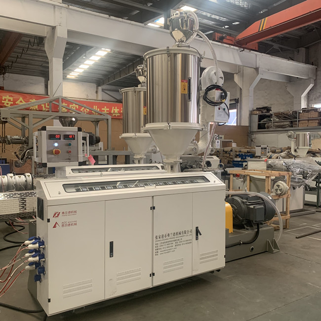 Plastikfilm LDPE 140RPM, der Extruder-Ausrüstung aufbereitet 2