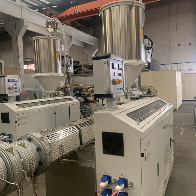 Plastikfilm LDPE 140RPM, der Extruder-Ausrüstung aufbereitet 1