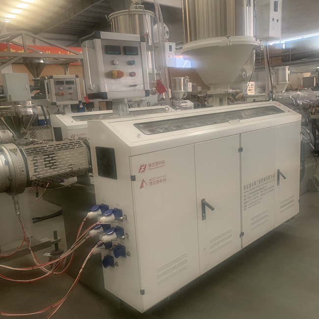 Einzelner Schraube Winkel- des Leistungshebelshdpe Wasserleitungs-Extruder 100kg/H 1