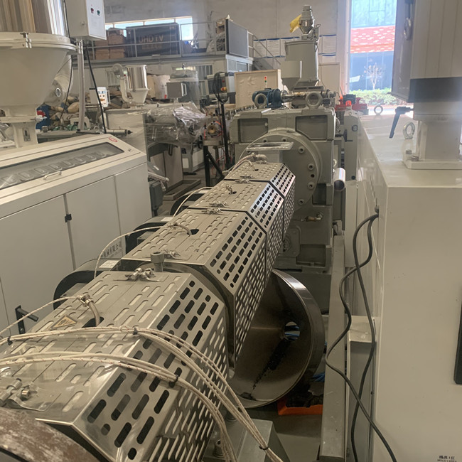 Rohr-Extruder-Plastikverdrängungs-Linie planetarischer Ausschnitt des Polyäthylen-60kg/H 2