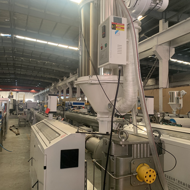 Polyäthylen-Rohr-Fertigungsstraße PLC 630mm PPR staubsaugen die Formung 0