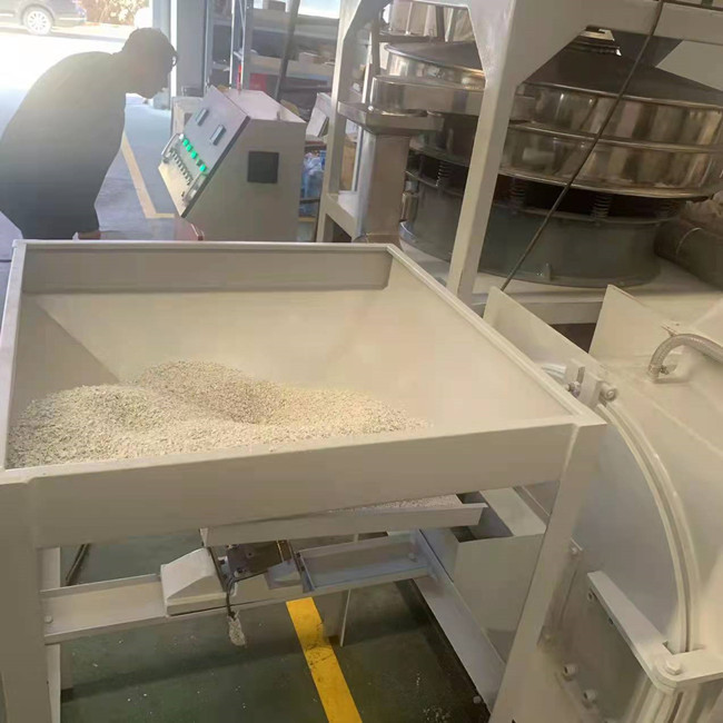 Überschüssiger PET Plastikpulverizer-Schleifmaschine Doppelkühlsystem mit 37 Kilowatt 3